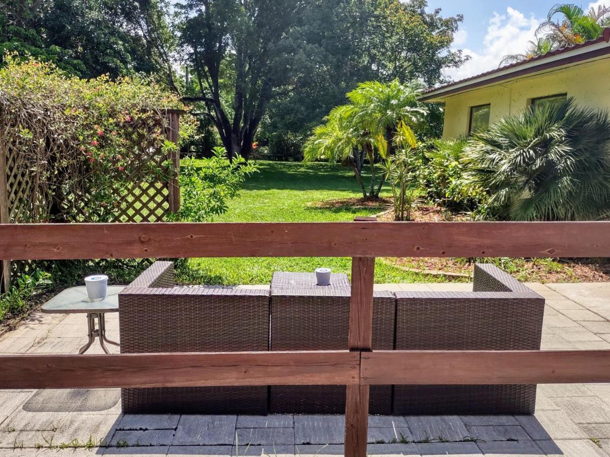 Sunshine Acre 2B 2B King Master Suite, Big Yard Davie Exteriör bild