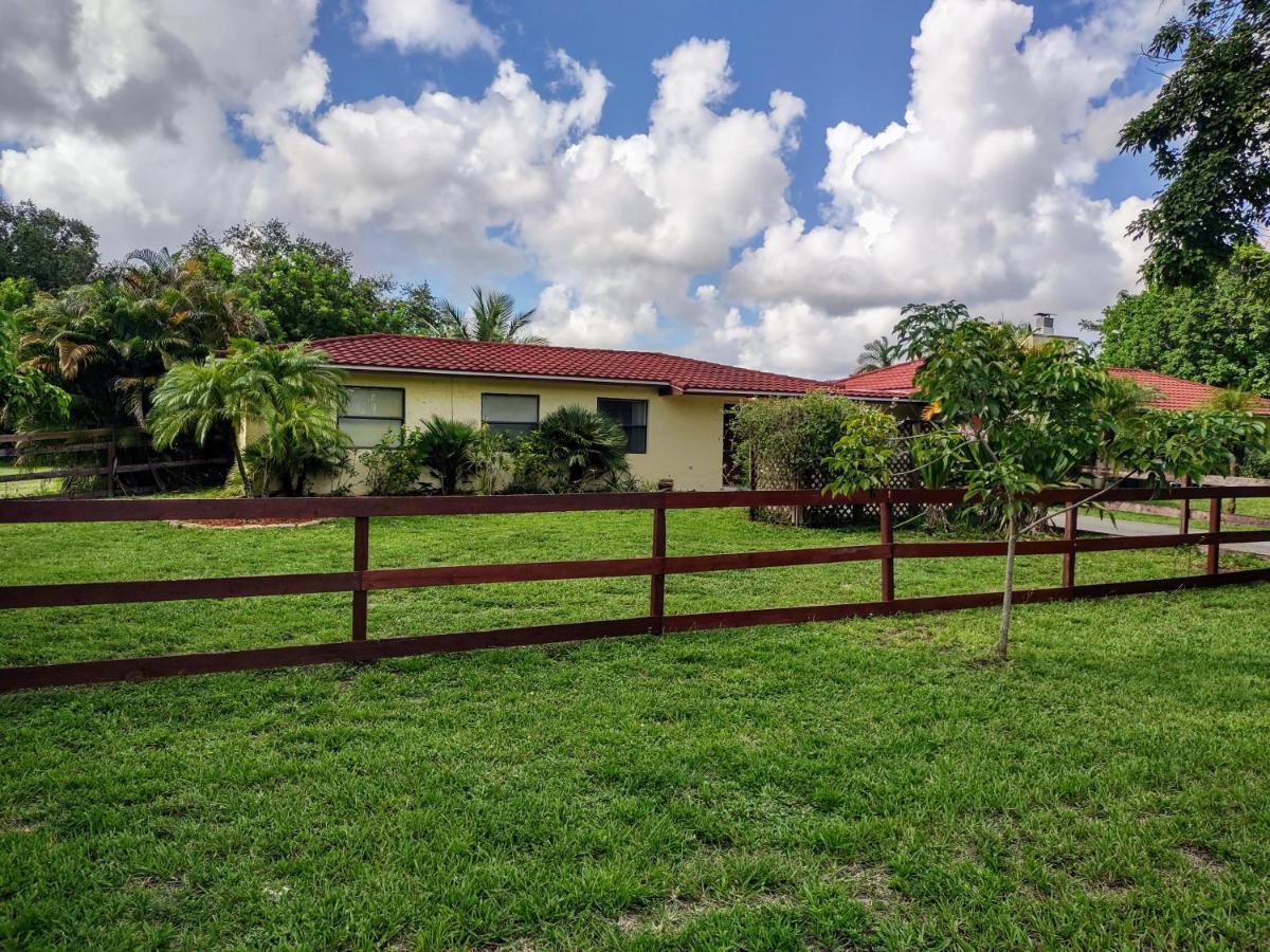 Sunshine Acre 2B 2B King Master Suite, Big Yard Davie Exteriör bild